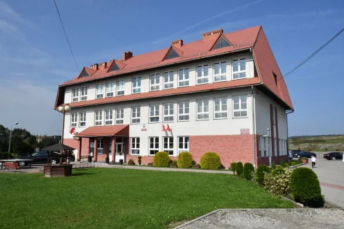 Szkoła Podstawowa Nr 2 im. ks. Jana Góralika w Podwilku